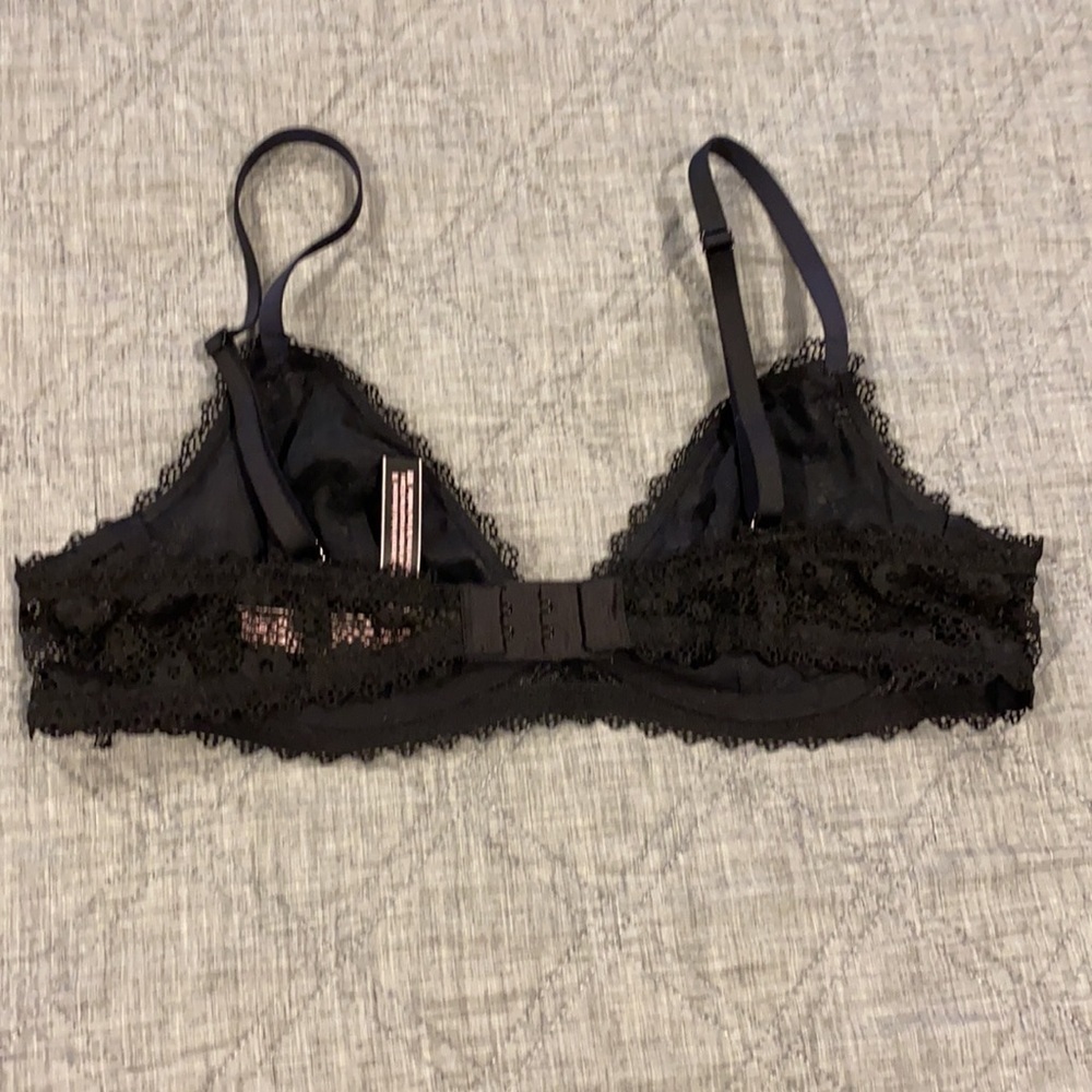 EUC Victoria’s Secret Black Lace Bralette - Picture 6 of 13